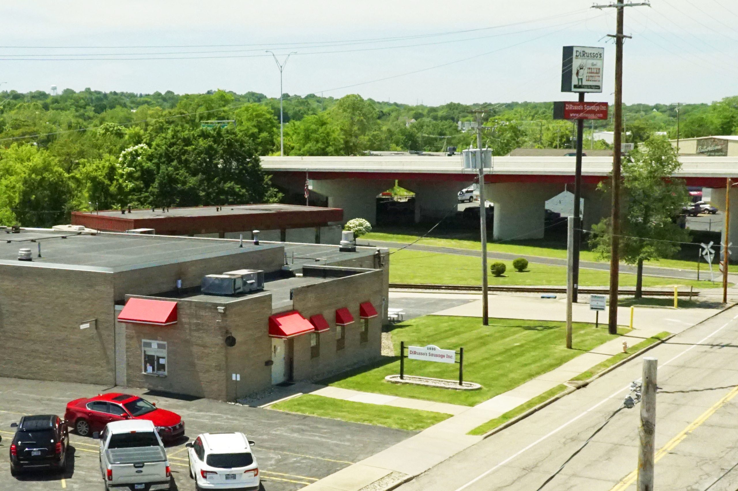 dirusso-sausage youngstown-factory-exterior